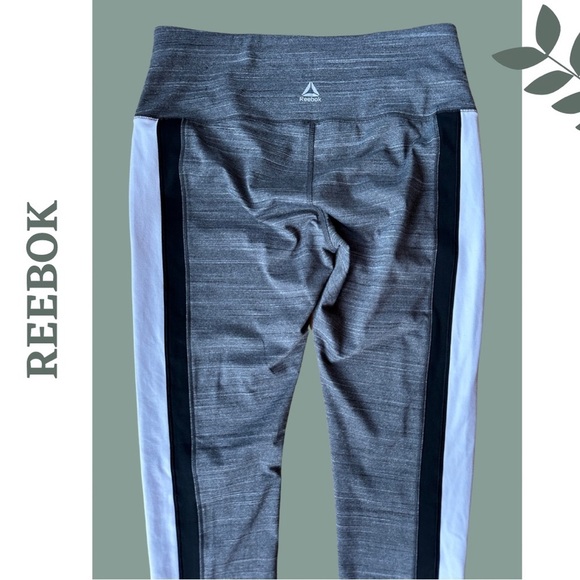 Reebok Women’s Color Block Grey Black White Leggings Size  Medium - Picture 4 of 7